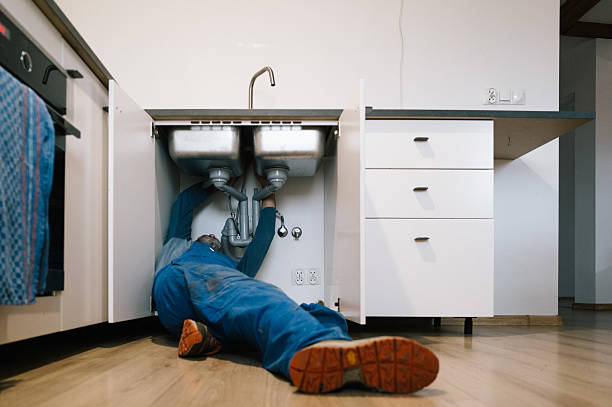 Professional Leak Detection technician working in Keswick, VA
